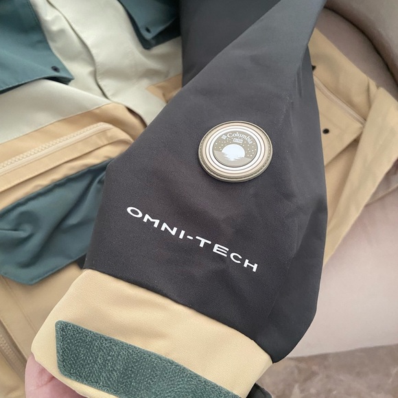 Kith Columbia Madison Jacket size L - Picture 6 of 8